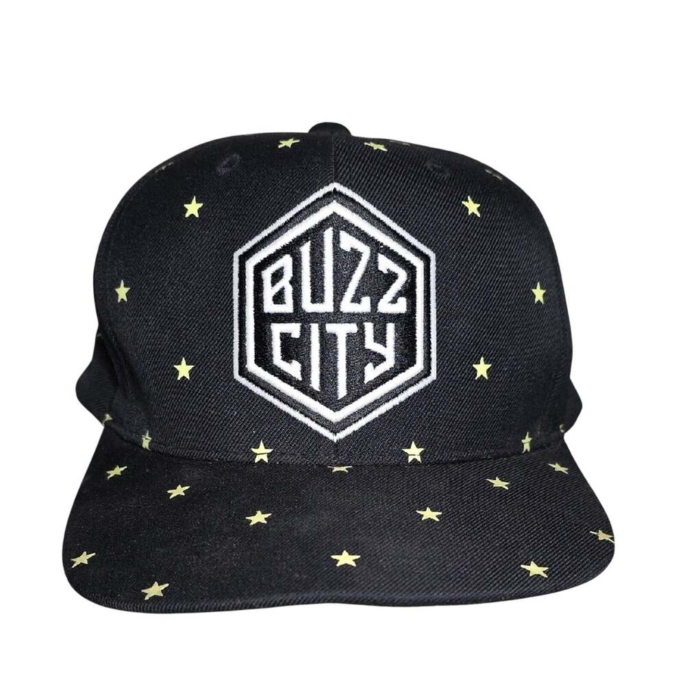 Mitchell & Ness Charlotee Hornets Buzz City Black Cap with Star Accents Hat